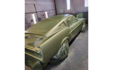 Ford-Mustang-1967-Lime-Gold-Metallic-Black-18