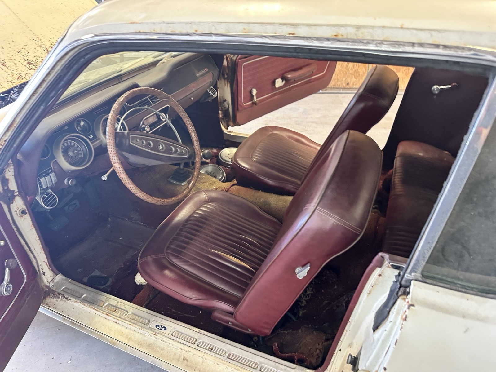Ford-Mustang-1968-10