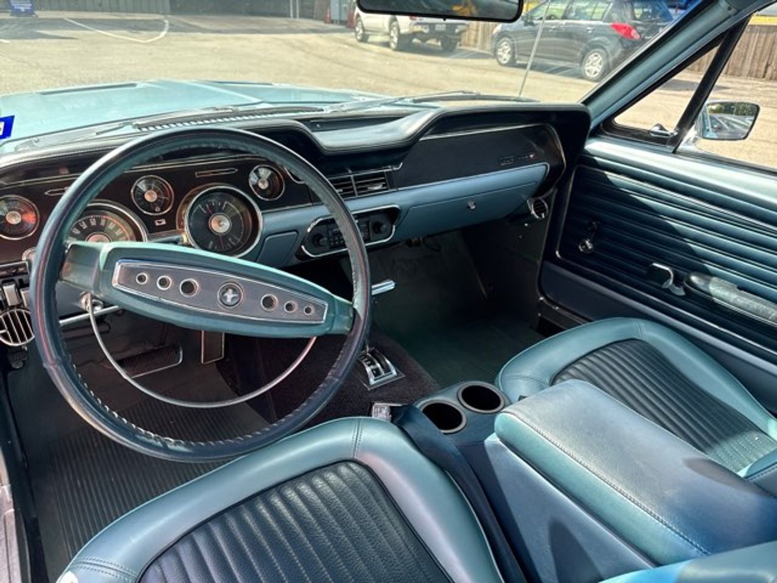 Ford-Mustang-1968-Coupe-8