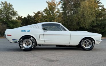 Ford-Mustang-1968-Fastback-3