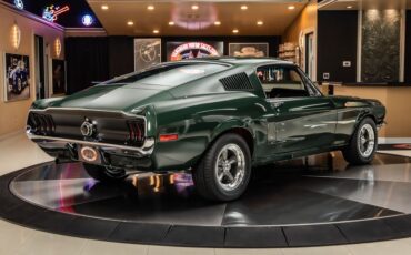 Ford-Mustang-1968-Highland-Green-11