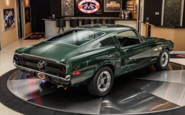 Ford-Mustang-1968-Highland-Green-12