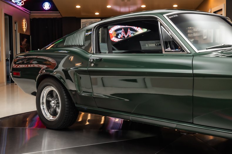 Ford-Mustang-1968-Highland-Green-18