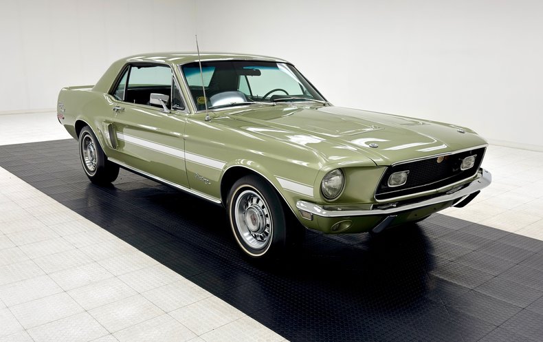 Ford-Mustang-1968-Lime-Gold-Black-12