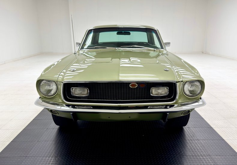 Ford-Mustang-1968-Lime-Gold-Black-13