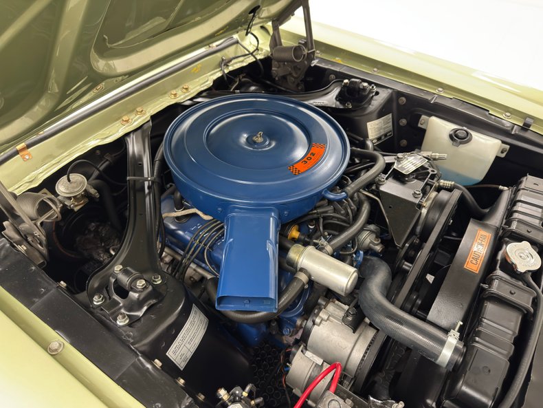 Ford-Mustang-1968-Lime-Gold-Black-16