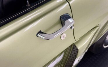 Ford-Mustang-1968-Lime-Gold-Black-23