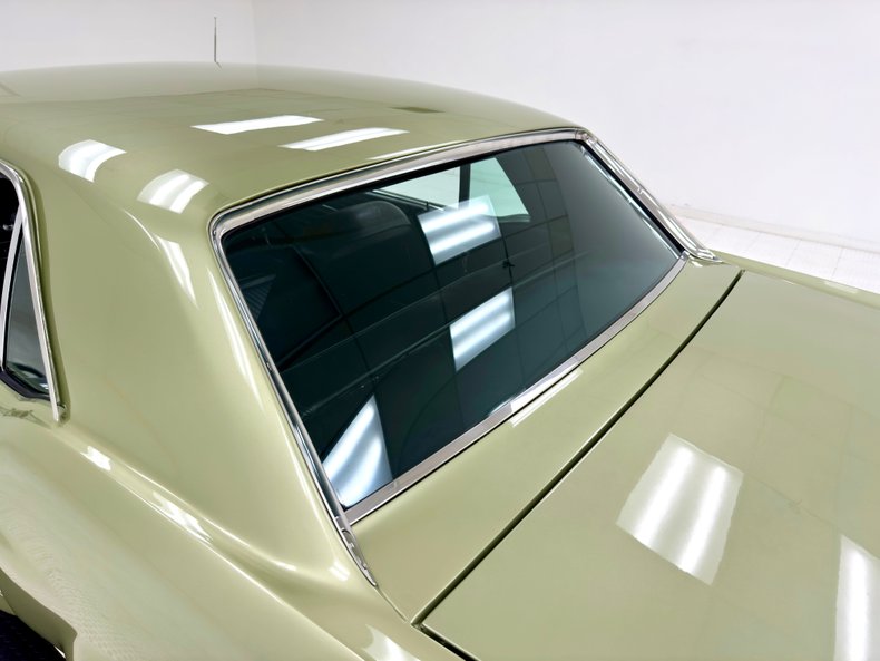 Ford-Mustang-1968-Lime-Gold-Black-25