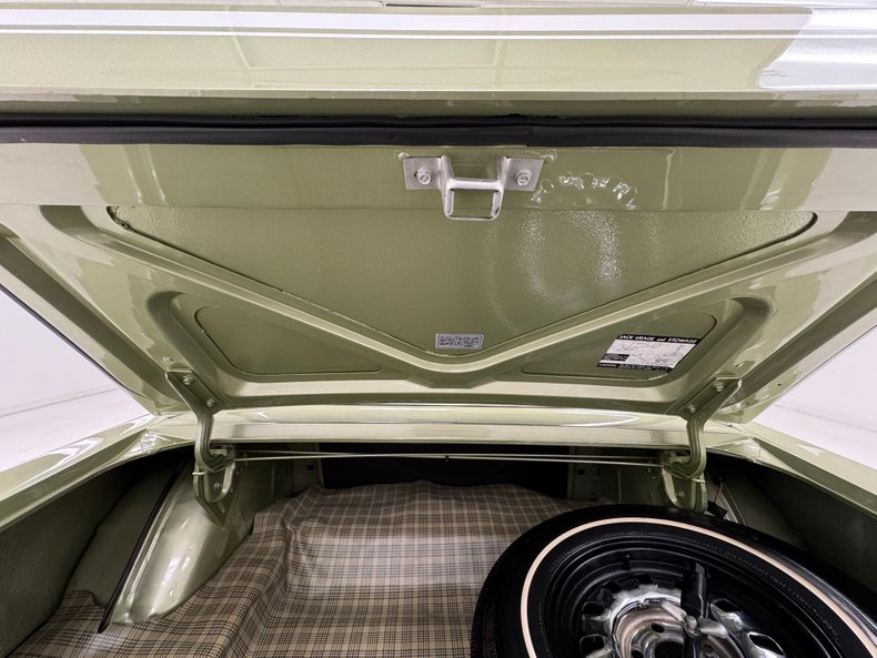 Ford-Mustang-1968-Lime-Gold-Black-31