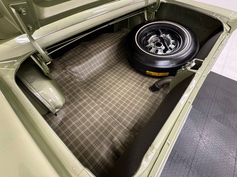 Ford-Mustang-1968-Lime-Gold-Black-32