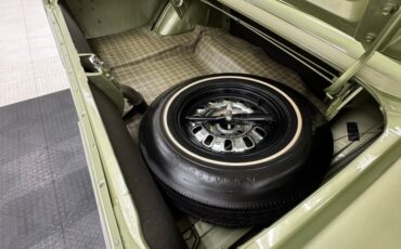 Ford-Mustang-1968-Lime-Gold-Black-34