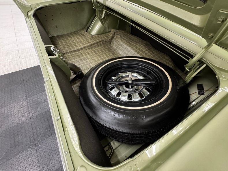Ford-Mustang-1968-Lime-Gold-Black-34