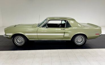 Ford-Mustang-1968-Lime-Gold-Black