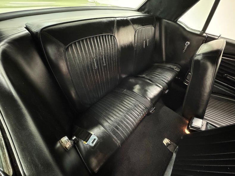 Ford-Mustang-1968-Lime-Gold-Black-42