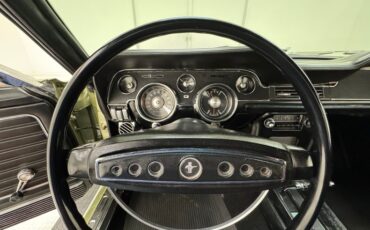 Ford-Mustang-1968-Lime-Gold-Black-43