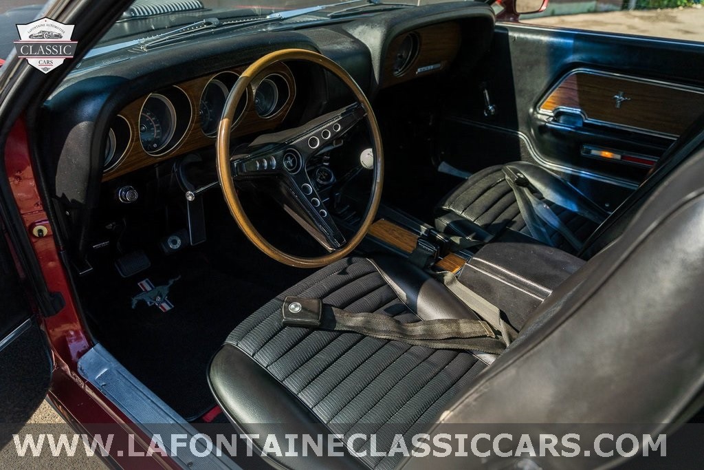 Ford-Mustang-1969-10