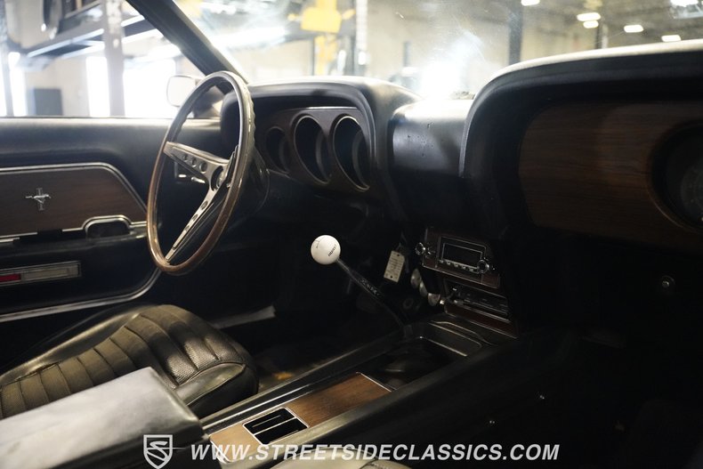 Ford-Mustang-1969-Brown-Black-27