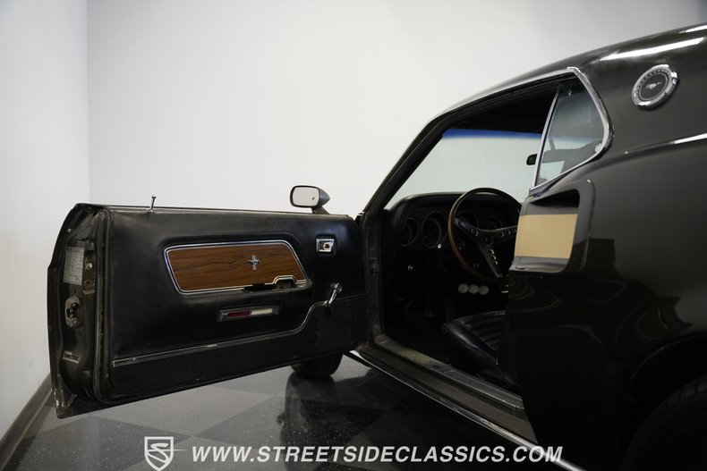 Ford-Mustang-1969-Brown-Black-42