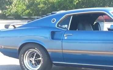 Ford-Mustang-1969-Fastback-2