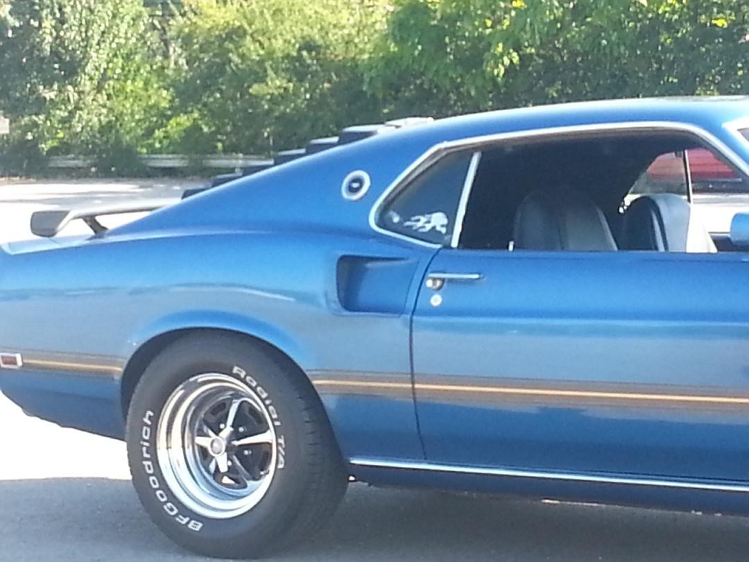 Ford-Mustang-1969-Fastback-2