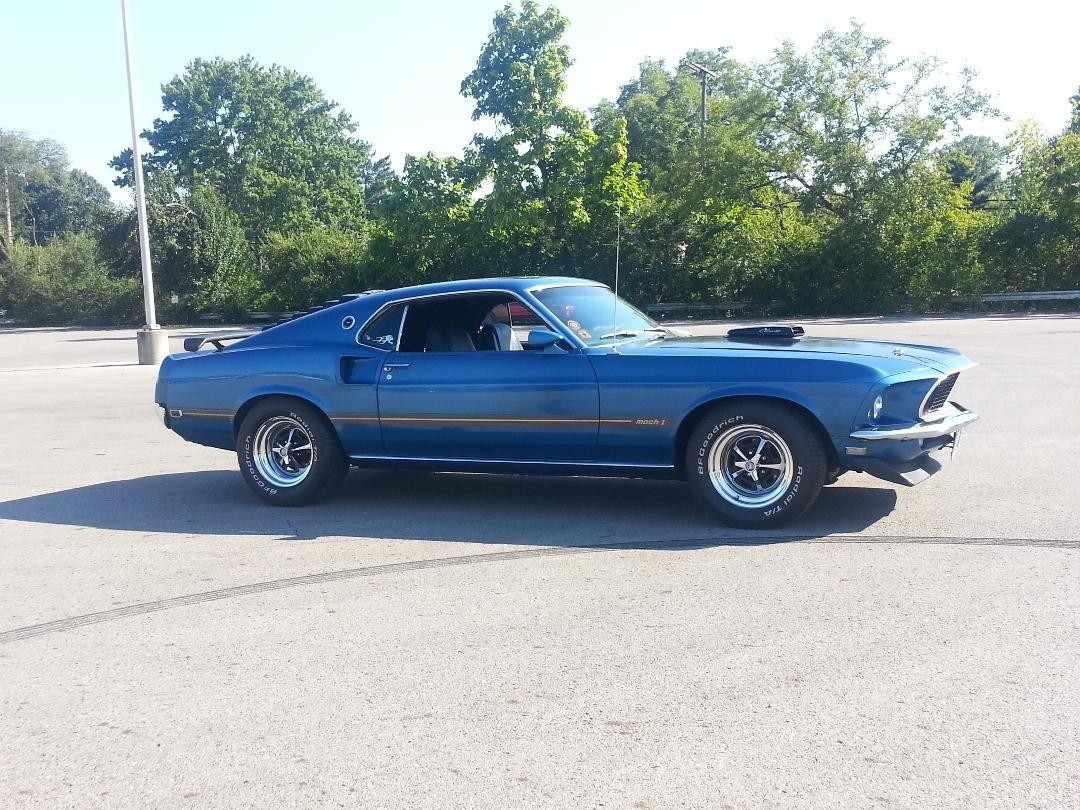 Ford-Mustang-1969-Fastback-6