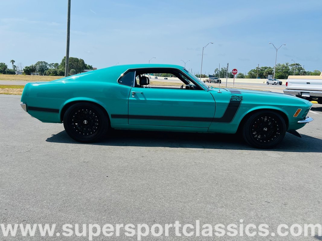 Ford-Mustang-1970-Fastback-6