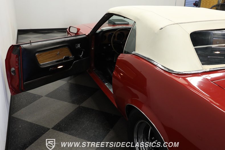 Ford-Mustang-1970-Red-Black-30