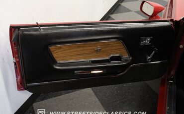 Ford-Mustang-1970-Red-Black-31