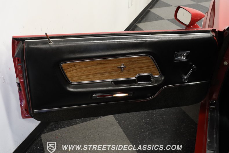 Ford-Mustang-1970-Red-Black-31