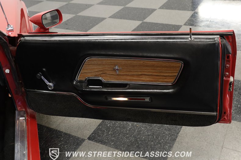 Ford-Mustang-1970-Red-Black-47
