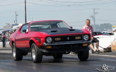 Ford-Mustang-1971-Fastback-27