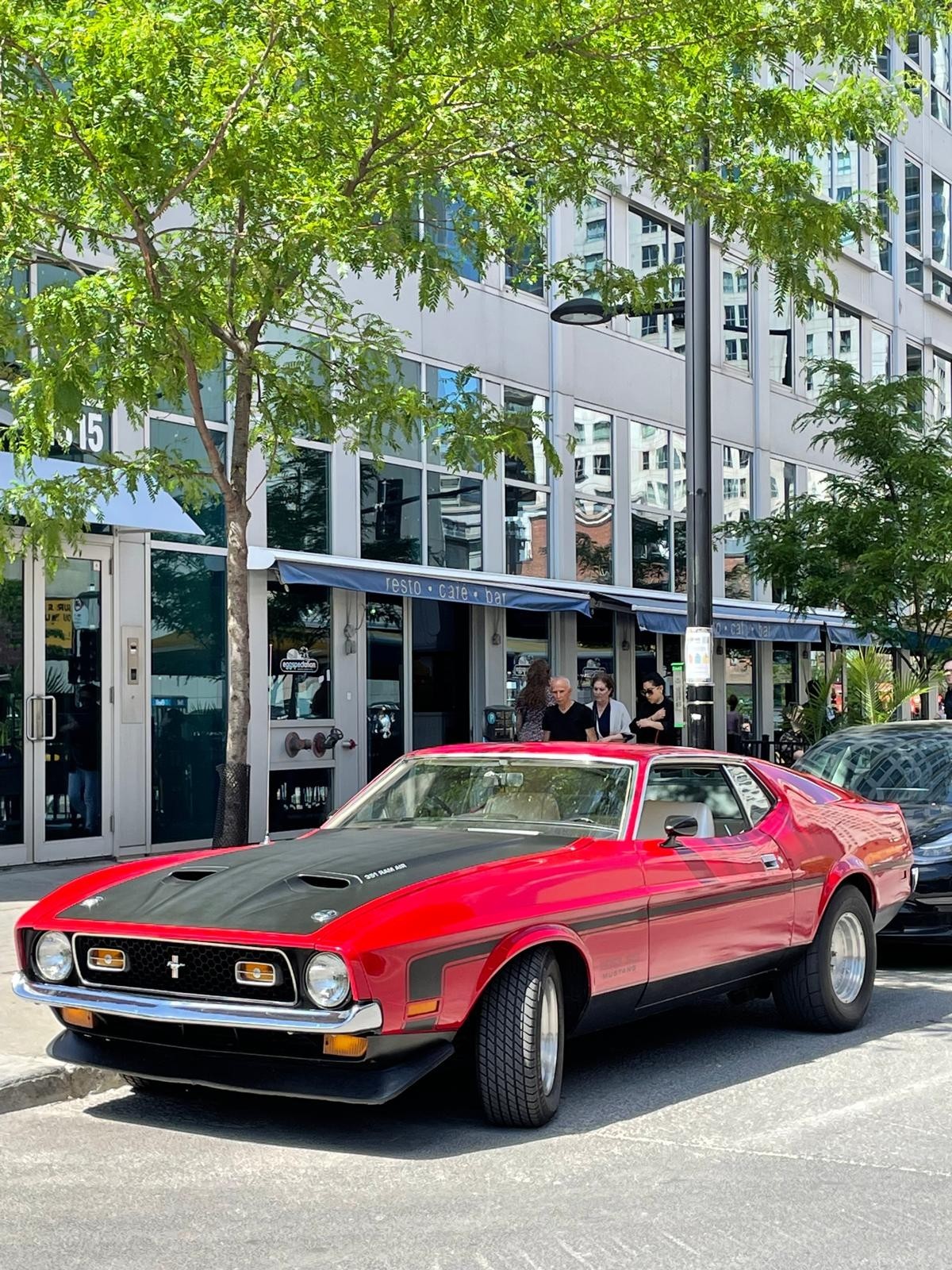 Ford-Mustang-1971-Fastback-33