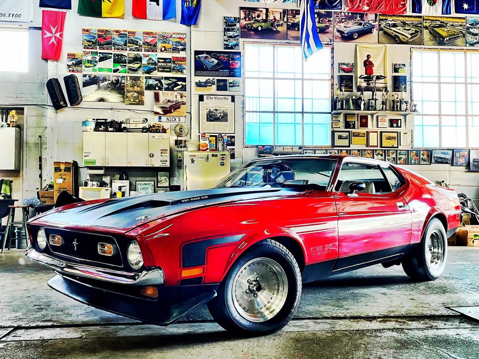 Ford-Mustang-1971-Fastback-9