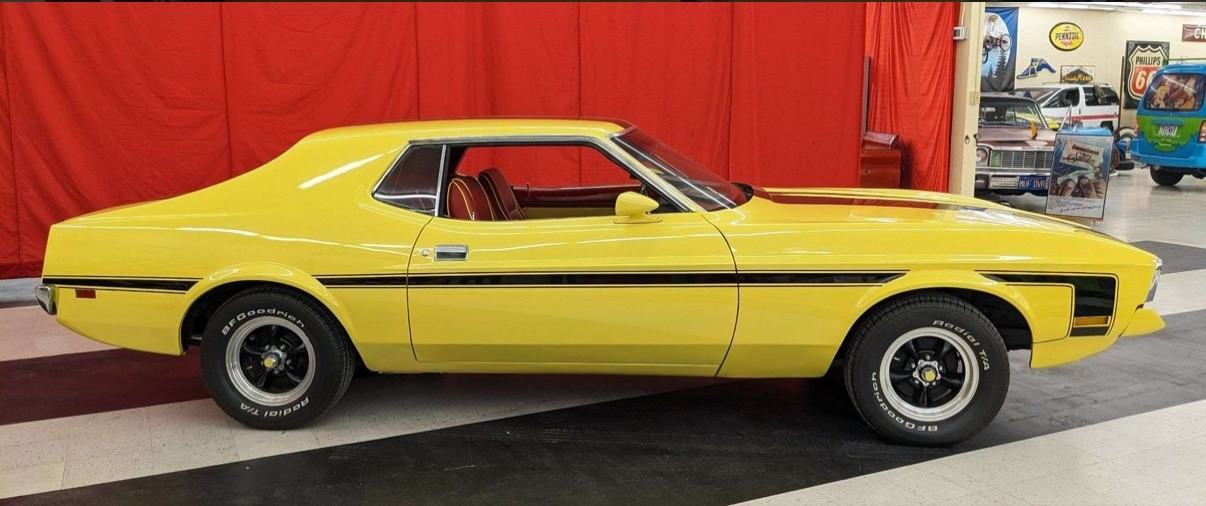 Ford-Mustang-1972-Coupe-1