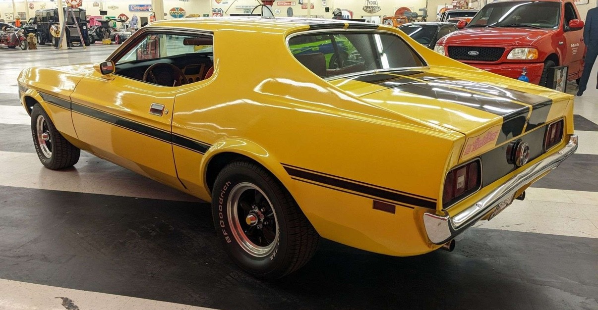 Ford-Mustang-1972-Coupe-4