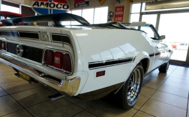 Ford-Mustang-1973-Classic-Car-17