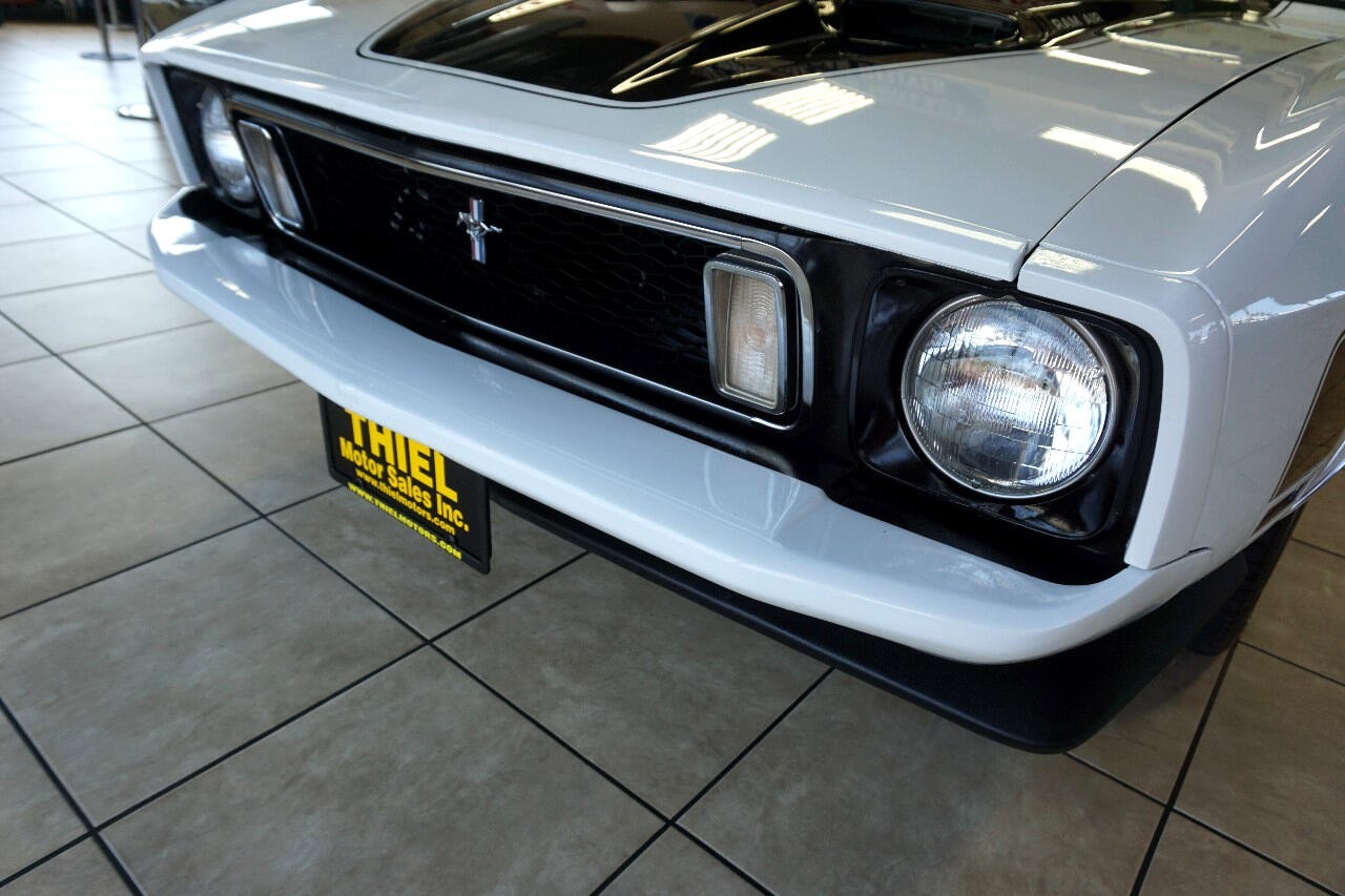 Ford-Mustang-1973-Classic-Car-18