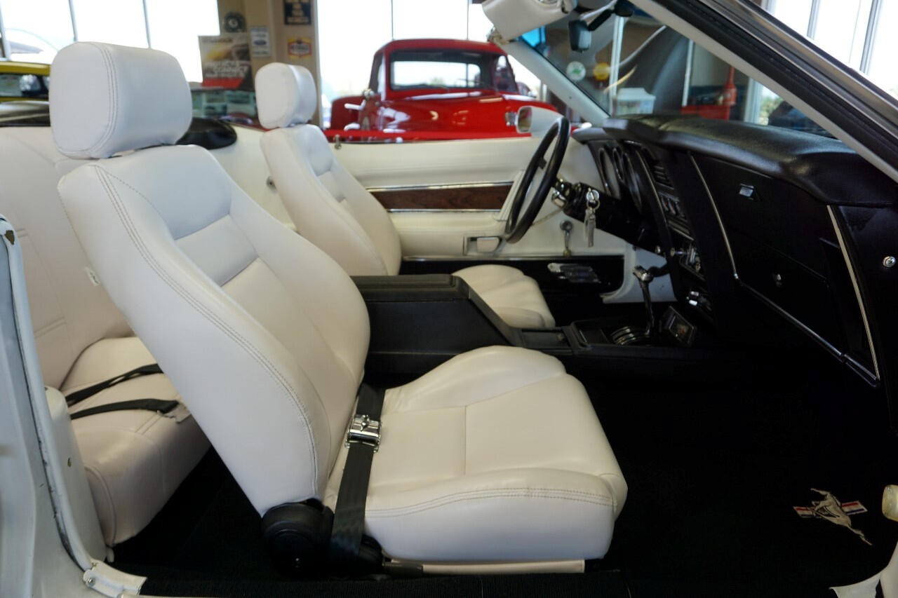 Ford-Mustang-1973-Classic-Car-24