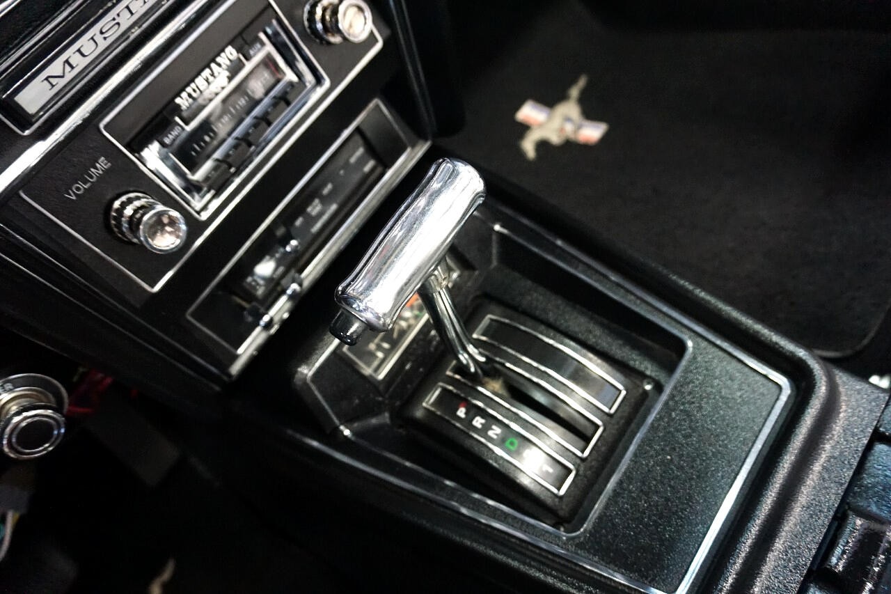Ford-Mustang-1973-Classic-Car-28