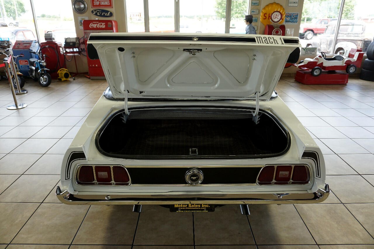 Ford-Mustang-1973-Classic-Car-34