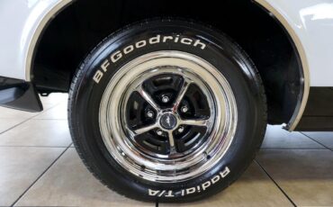 Ford-Mustang-1973-Classic-Car-35