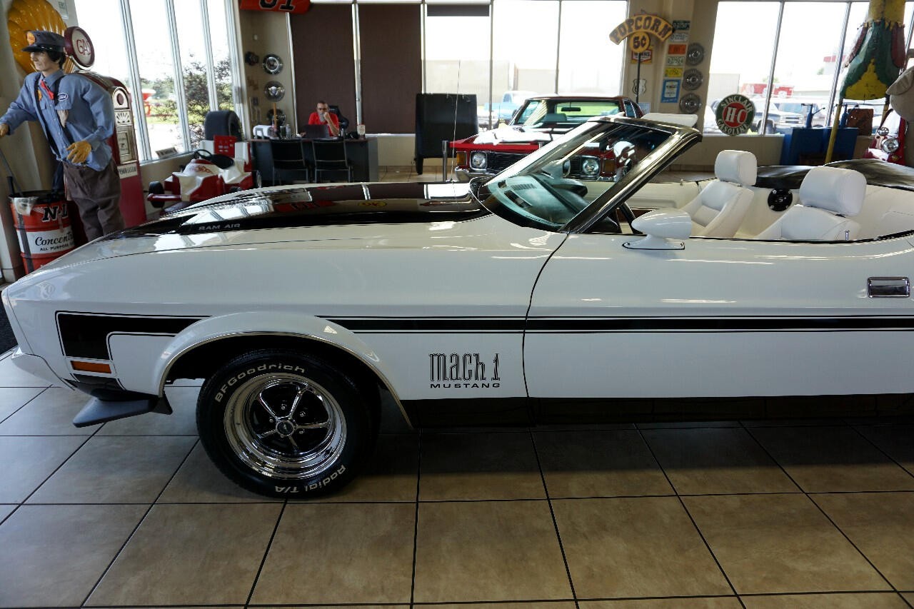 Ford-Mustang-1973-Classic-Car-39