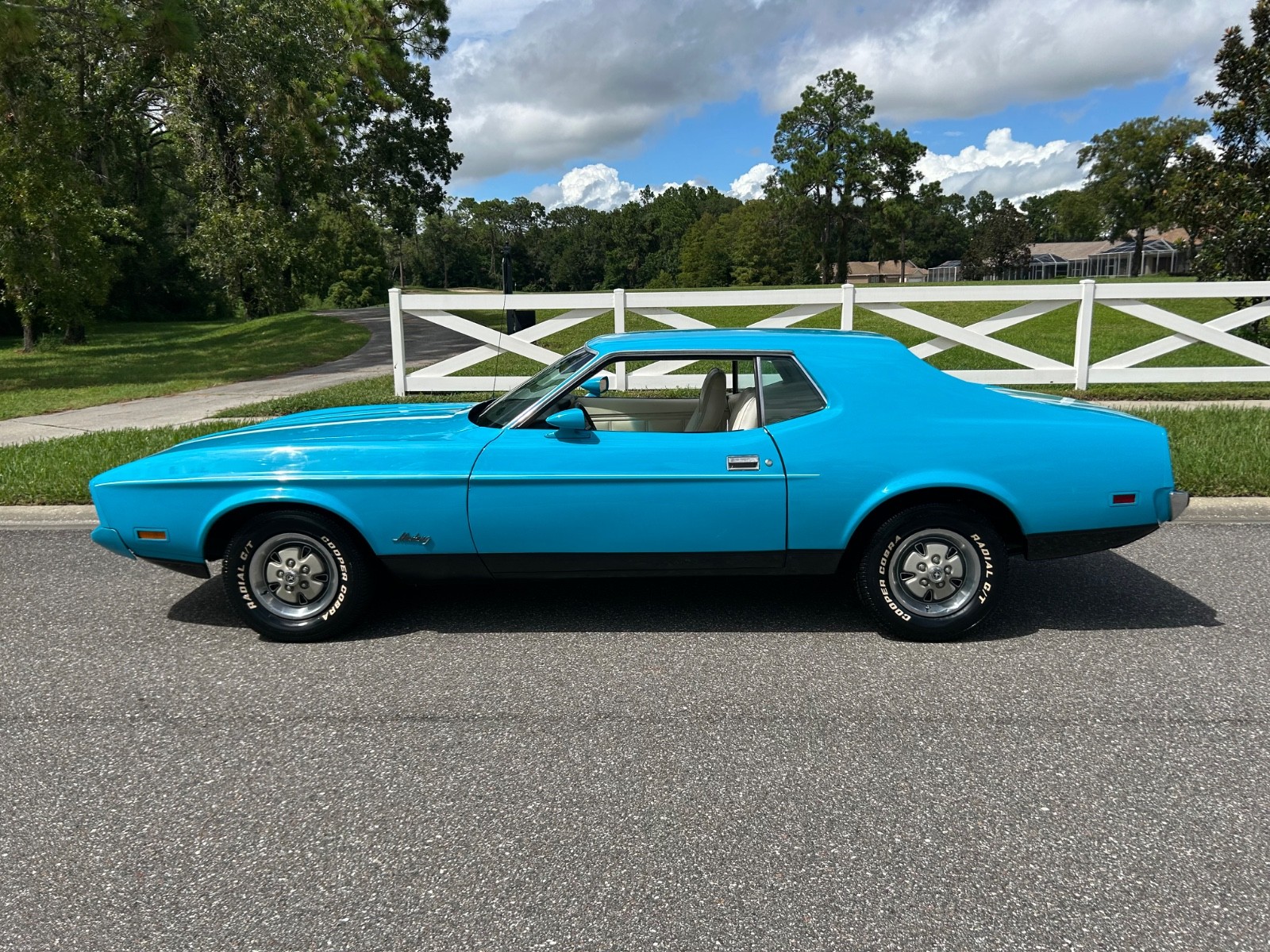 Ford-Mustang-1973-Coupe-1