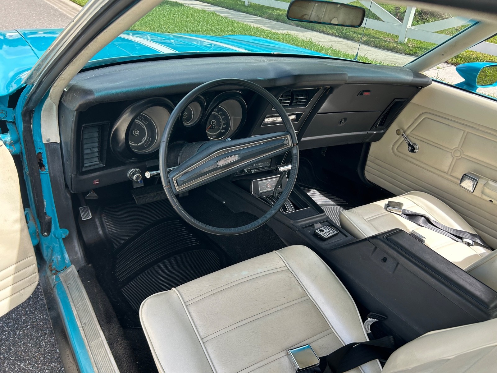 Ford-Mustang-1973-Coupe-19