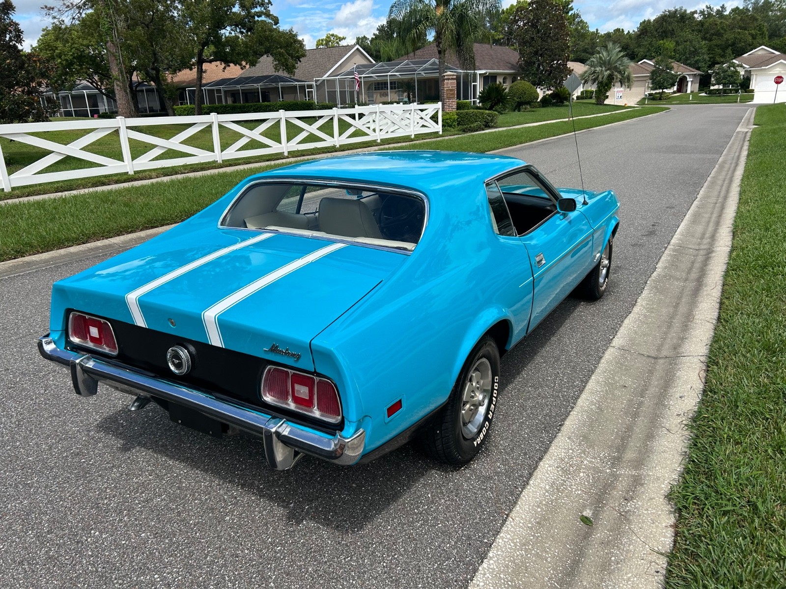 Ford-Mustang-1973-Coupe-25