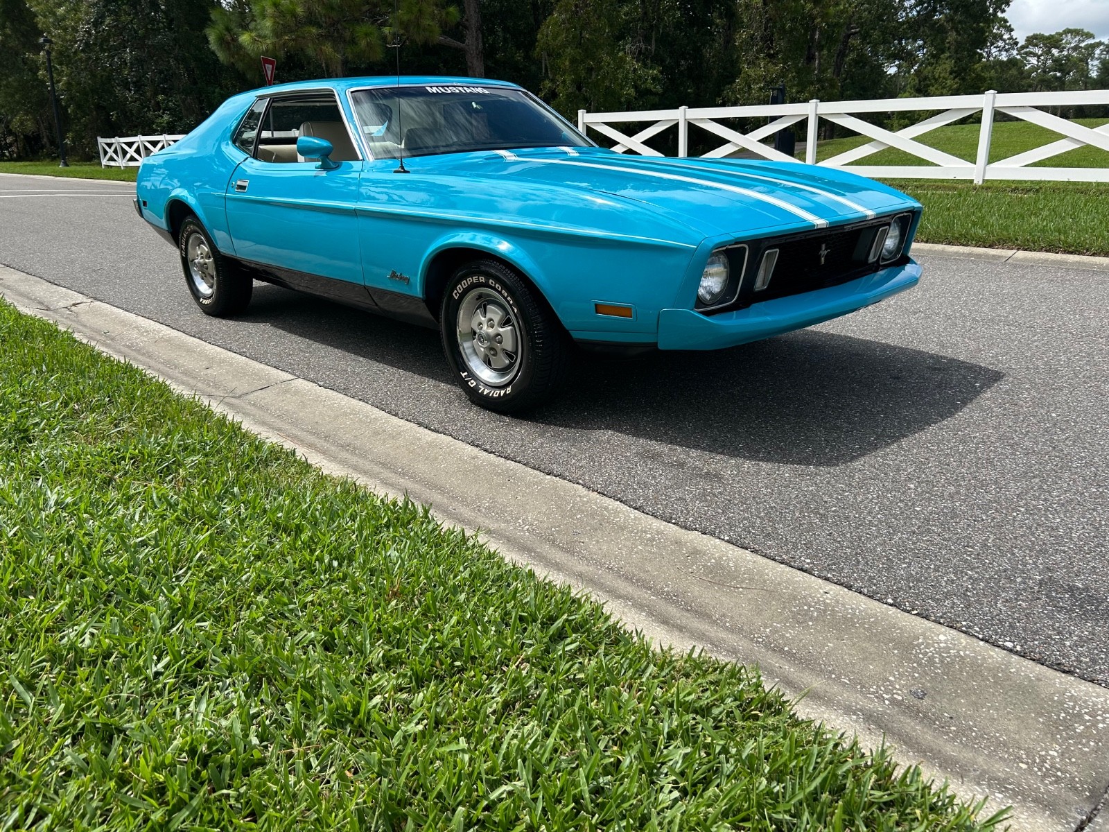 Ford-Mustang-1973-Coupe-26