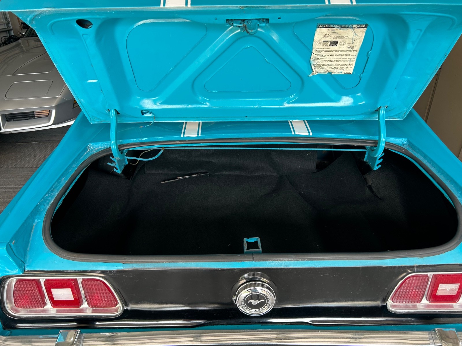 Ford-Mustang-1973-Coupe-29