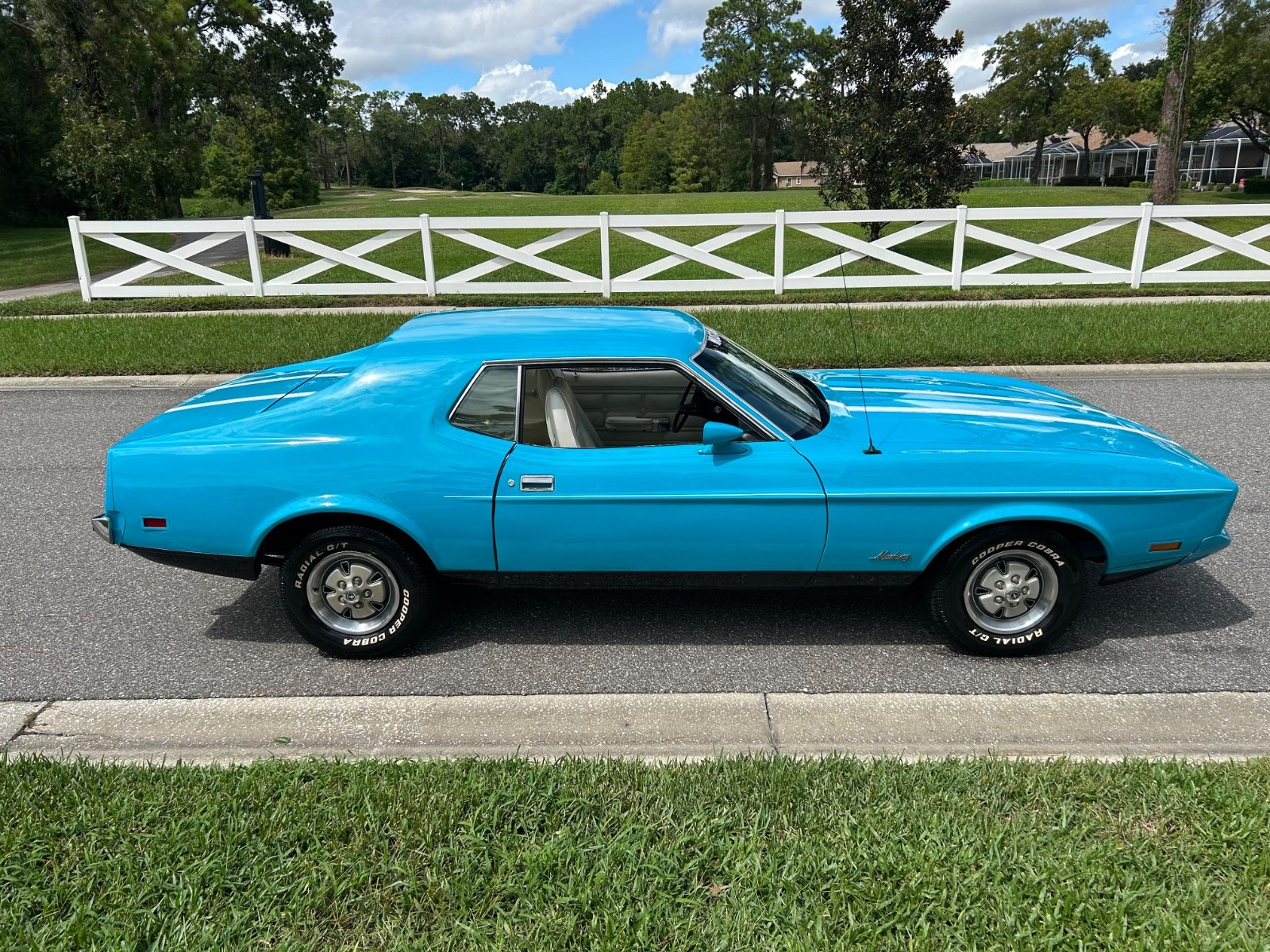 Ford-Mustang-1973-Coupe-32