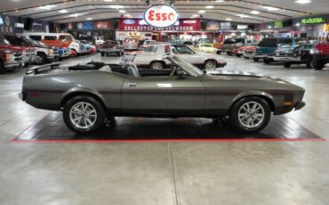 Ford-Mustang-1973-Gray-Black-11