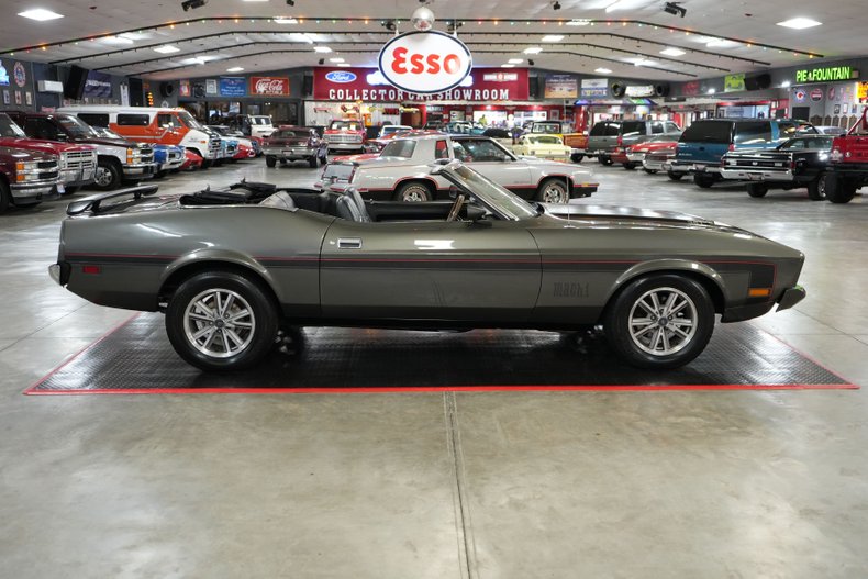 Ford-Mustang-1973-Gray-Black-11